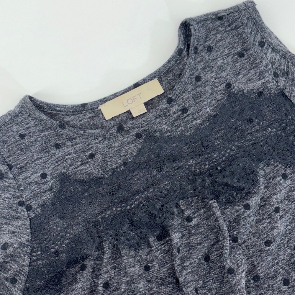 LOFT Womens Gray Polka Dot Cold Shoulder Lace Trim Knit Top Size S